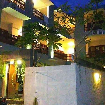 Reddoorz At Kerobokan Seminyak 2 Экстерьер фото