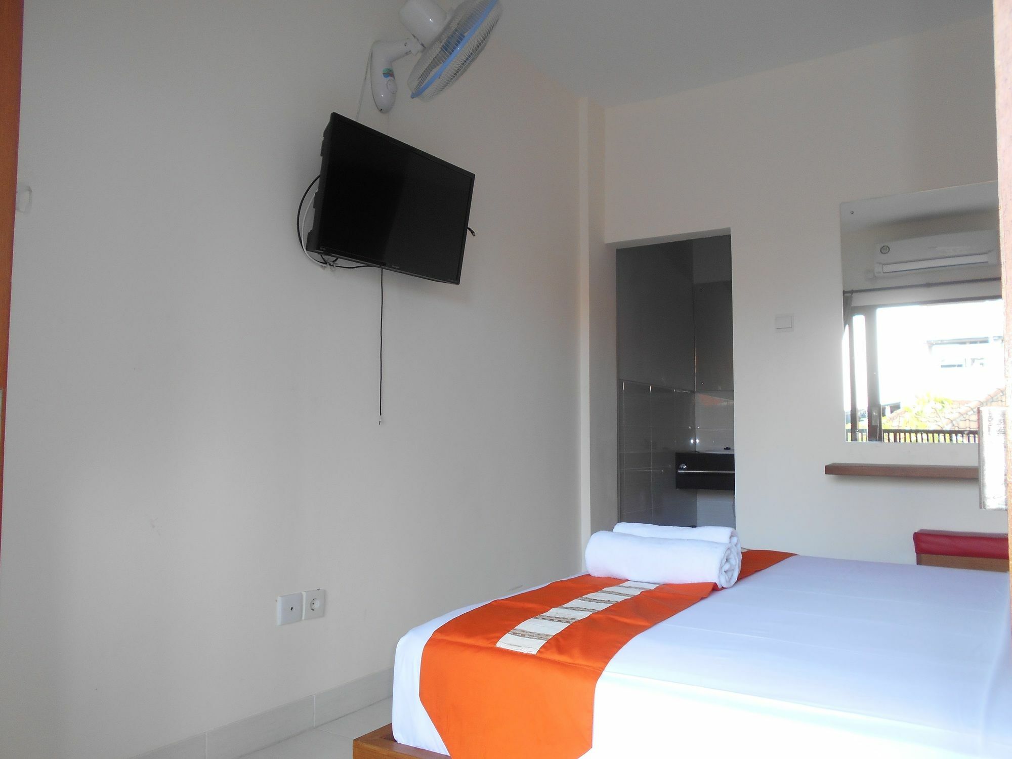 Reddoorz At Kerobokan Seminyak 2 Экстерьер фото